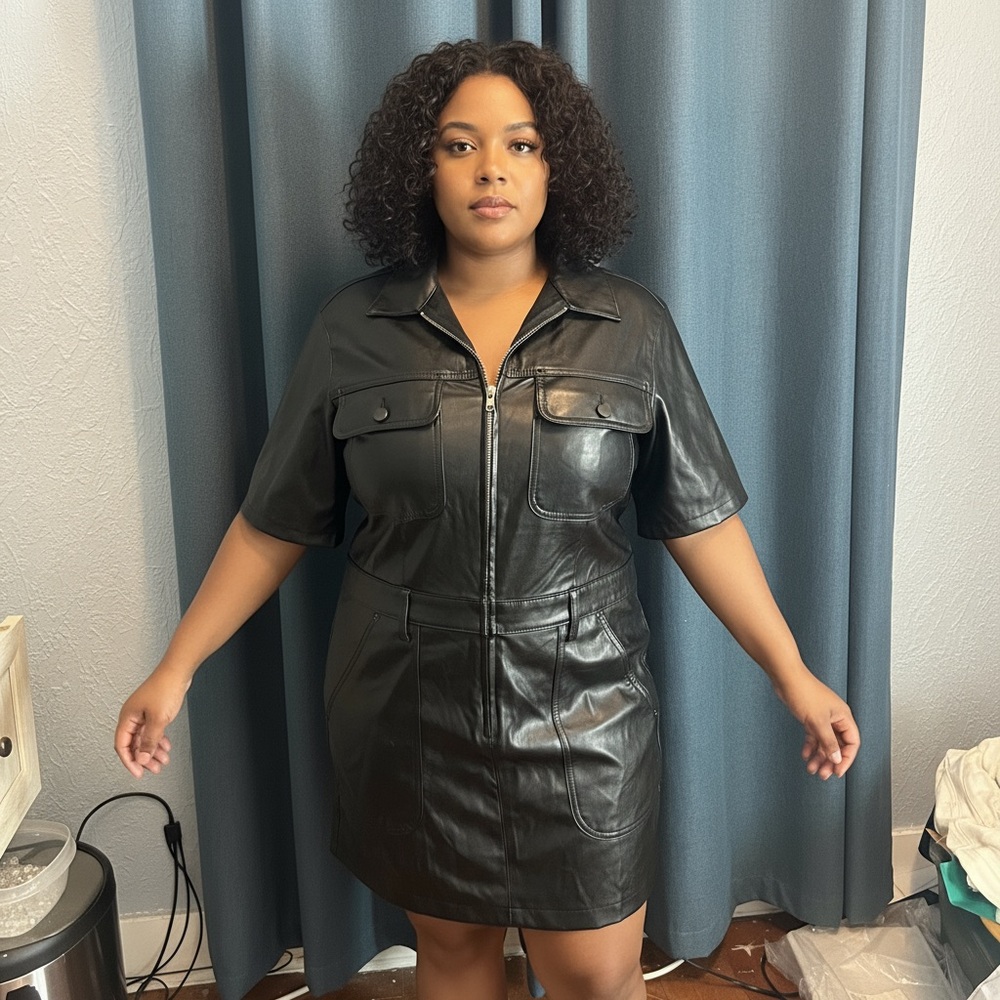 Universal Thread Black Faux Leather Dress Zipper Front Pockets 16